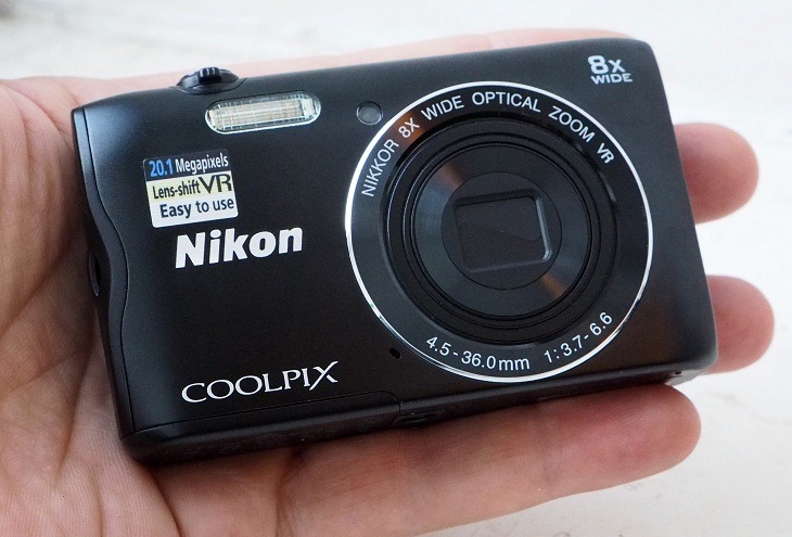 Máy ảnh Nikon Compact